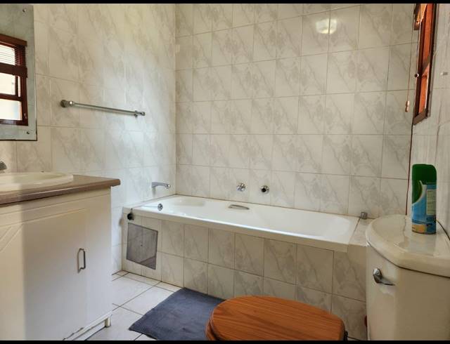 2 BEDROOM APARTMENT FOR SALE IN KEY WEST ESTATE
